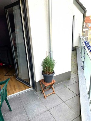 Attraktive, gepflegte 4-Zimmer-Wohnung mit Balkon & Terrasse in Düsseldorf (Eller)