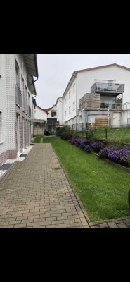 Helle 4-Zimmer-Wohnung mit Balkon im 1. OG in Bad Wildungen