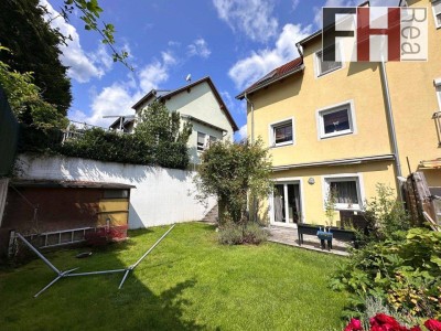 Gepflegtes Eckreihenhaus mit Eigengarten und 2 PKW Stellplätzen