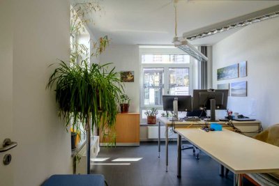 Sofort Rendite: Vermietetes Büro im Jugendstilgebäude - Top Investment - zentrale Lage