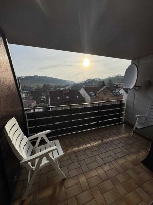 Helle und großzügige 3 - Zimmer Wohnung mit Balkon