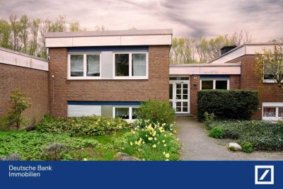 Viel Platz, schöne Aufteilung und ein Blick ins Grüne – Einfamilienhaus mit Garten und Souterrain