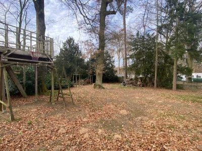 Moderner Bungalow mit herrlichem Blick in den eigenen Wald