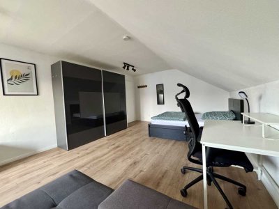 Voll möbliertes und renoviertes großes 27qm WG-Zimmer in Da-Eberstadt in einer Frauen-WG
