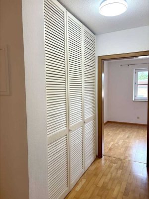 Helle 3-Zimmer-Wohnung mit Balkon, Einbauküche und Parkplatz!