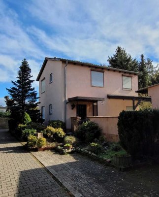 Sanierungsbedürftiges EFH mit XL-Garten in Waldnähe