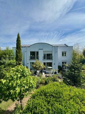 Repräsentatives Architektenhaus mit moderner Haustechnik
