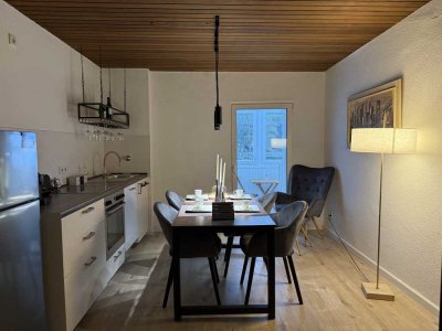 Fully furnished, modern Three-Room Apartment / Erstbezug, möbliert: moderne 3-Zimmer-Wohnung