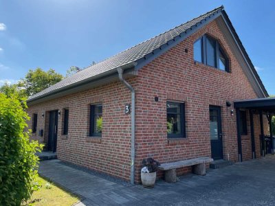Modernes, lichtdurchflutetes Einfamilienhaus in ruhiger Lage mit zwei Mietoptionen