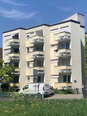 Helle 4-Zimmer-Wohnung in Friedberg (Hessen) - für Familien geeignet