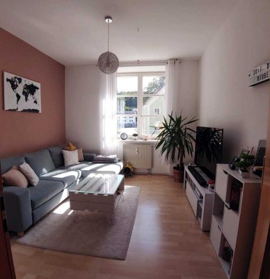 Schöne, helle 2 1/2 Zimmer WHG in PA - Hals