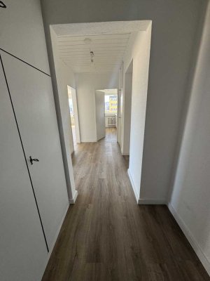 Helle 3-Zimmer Wohnung mit Balkon im 4. OG in Velbert