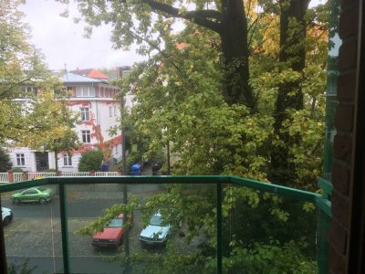 Apartment im grünen Pankow mit Balkon, Carport, Miete auf Zeit, ideal für Berufspendler