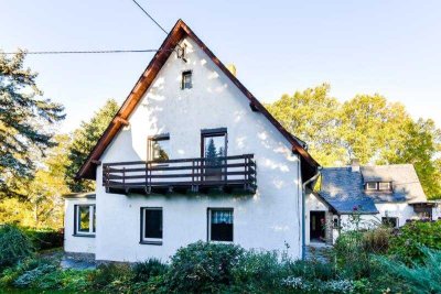 Einfamilienhaus mit Einliegerwohnung in Claußnitz