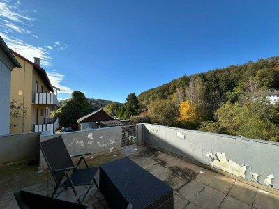 +++Freistehendes Ein- bis Zweifamilienhaus mit Terrasse, Panoramablick, Garten, in ruhiger Seiten...