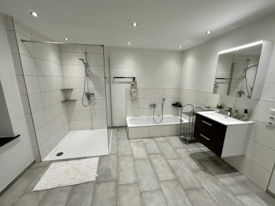 Neubauwohnung mit Sonnenterrasse und Einbauküche! Im Herzen von Mettlach-Weiten!!