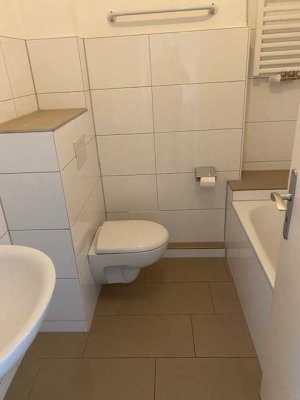 Hochwertig sanierte 5-Zimmer-Wohnung mit 2 Balkonen, 2 Bädern  in zentraler Lage von Mü