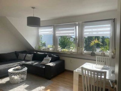 Ansprechende und gepflegte 4-Zimmer-Dachgeschosswohnung mit Balkon in Urmitz