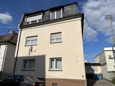 Renovierte 2,5-Zimmer-Wohnung in Frankfurt-Sossenheim