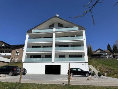 Neuwertige 3-Zimmer-Wohnung mit gehobener Ausstattung in Waldachtal