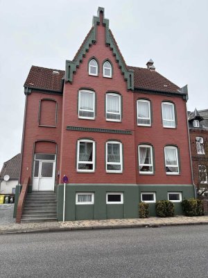 Zentrumsnahe Dachgeschoss-Wohnung in Husum, im Auftrag zu vermieten