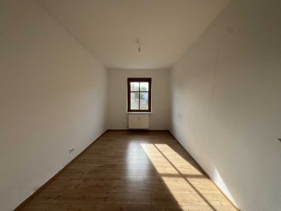 Moderne 3-Zimmer Wohnung mit Garten