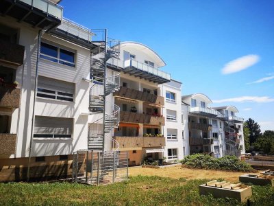 Schöne 2-Zimmer-Wohnung mit Balkon in Schwalbach im gepflegtem Mehrfamilienhaus