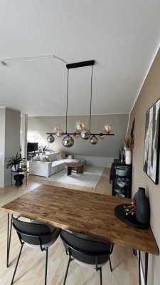 Moderne 3-Zimmer-DG-Wohnung mit Balkon in Obertshausen