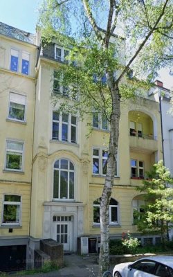 Schöne Altbau-Wohnung in City Nähe