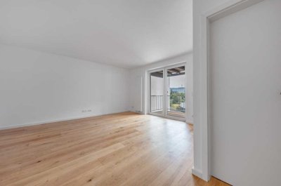 Erstbezug nach Sanierung: luxuriöse 1-Zimmer-Wohnung mit Einbauküche und Süd-Balkon in Düsseldorf