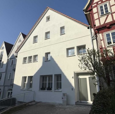 ** Traumhafte 3-Zimmer ETW (inkl. Dachgeschoss) zentral in Herrenberg **