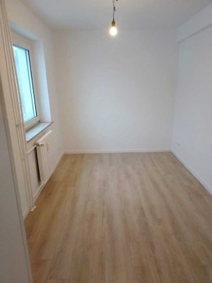 Sehr schöne renovierte 2 Zimmer Wohnung in Gelsenkirchen zu vermieten