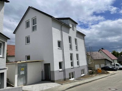Zweifamilienhaus mit Weitblick  Stilvoll. Energieeffizient. Vielseitig. Neubau in Erbach-Bach