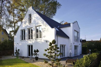 TRAUMHAFTE Architektur trifft TRAUMHAFTES Grundstück, Malerarbeiten und Fußbodenbeläge  inklusive