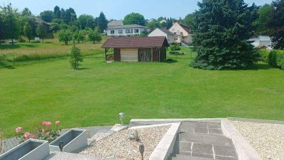 BGL-Kemeten: Top saniertes, zentral gelegenes 2 Familienwohnhaus mit Garage und Garten!