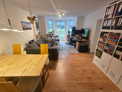 Wundervolle 2- Zimmerwohnung im Souterrain in bester Lage inkl. gehobener Ausstattung + Terrasse