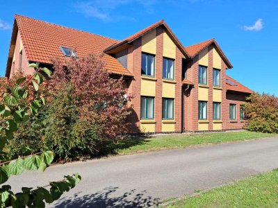 Großzügige Doppelhaushälfte mit 6 Zimmern