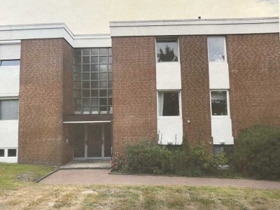Gut erhaltene 2-Raum-Wohnung mit Balkon in Wedel