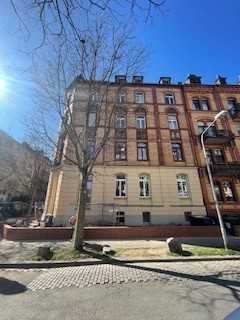**UNSER FRÜHLINGS-HIGHLIGHT**TOP gepflegte 3-Zimmer-Altbauwohnung im beliebten Wiesbadener Westend!
