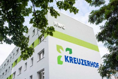 IM BEGEHRTEN KREUZERHOF: 3 Räume / Balkon / 2. OG