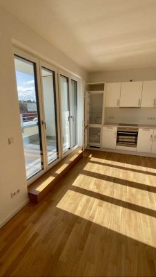 3-Raum-Wohnung mit Dachterrasse, EBK, Aufzug, TG-Stellplatz