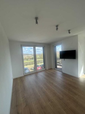 Erstbezug in Osnabrück-Voxtrup: Hochwertige, teilmöblierte 2,5-Zimmer-Wohnung mit Balkon ins Grüne