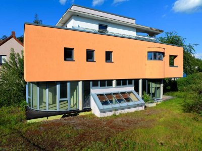 ARCHITEKTENAUSBAUHAUS UND BAUGRUNDSTÜCK IN FLÖRSHEIM AM MAIN!