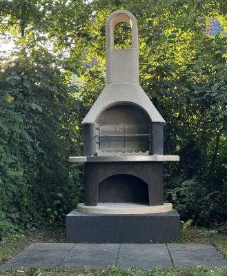 3,5 ZK, Tageslichtbad, Loggia, Garage, Gemeinschaftsgarten mit Grill, großer Kellerraum