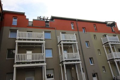 Moderne Drei-Zimmer-Wohnung mit Balkon