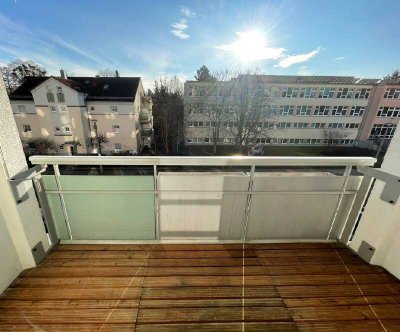 Sonnige 3-Zi.-Wohnung mit Balkon & Lift in Leubnitz-Neuostra