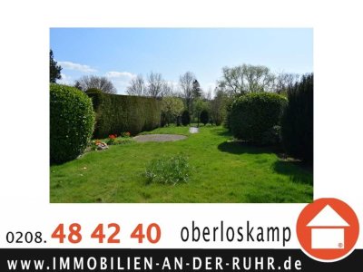 Freistehendes, großzügiges Einfamilienhaus und traumhaft angelegtem Grundstück in Mülheim-Saarn!