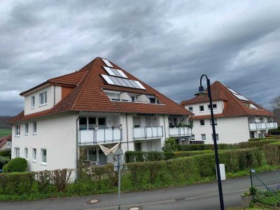 Schöne und vollständig renovierte 2-Zimmer-Dachgeschosswohnung mit EBK in Groß Berkel