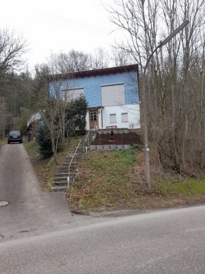 Preiswertes 4,5-Raum-Einfamilienhaus mit EBK in Forchtenberg-Sindringen Forchtenberg