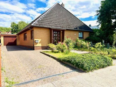 Großzügiges EFH mit liebevoll gestaltetem Garten in zentraler und begehrter Wohnlage